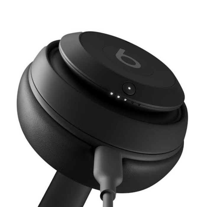 Beats Studio Pro Wireless Headphones thumbnail