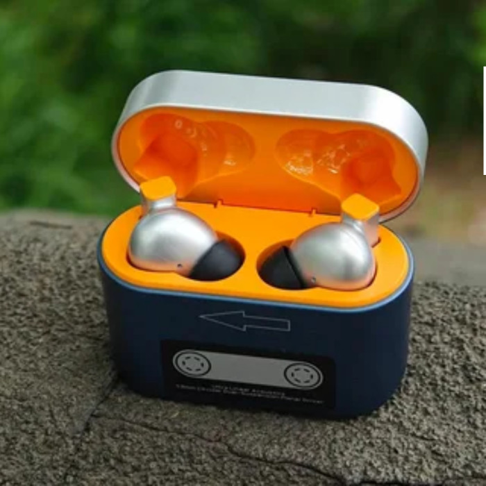 Moondrop Golden Ages Anc Earbuds thumbnail